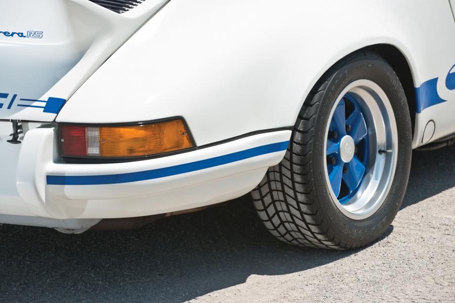  Porsche 911 Carrera RS Lightweight 1973 года  (фото 16 из 27)